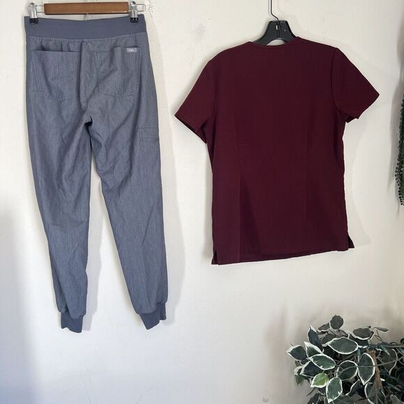 Figs Technical Collection Scrub Set Womens Size XXS Pants XS Top Gray wine Red - Picture 4 of 5